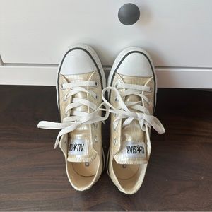 【used】Converse Shoes